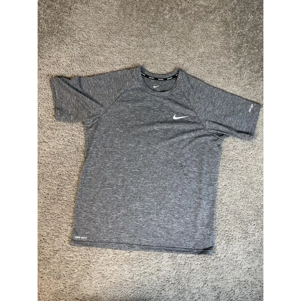 Nike Swim Shirt Mens L Gray Dri-FIT Rash Guard Crew Neck Short Sleeve Swimming
